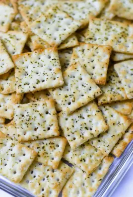 Dill Pickle Saltines