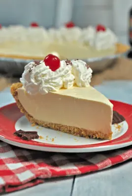 Root Beer Float Pie