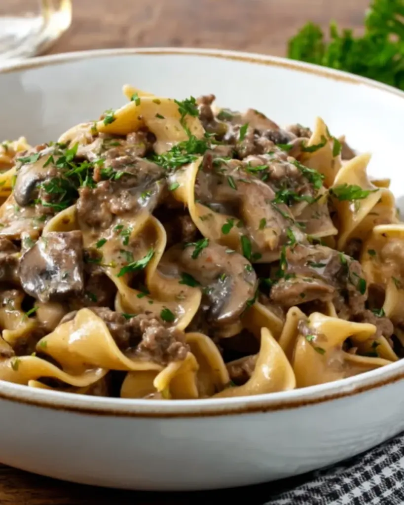 One Pan Ground Beef Stroganoff