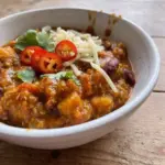 Slow Cooker Pumpkin Quinoa Chili
