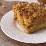 Apple Crumble Cake