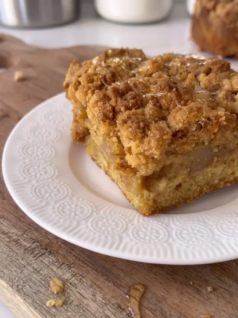 Apple Crumble Cake